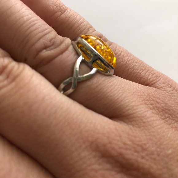 ▪️Amber Gemstone Ring - Picture 4 of 5